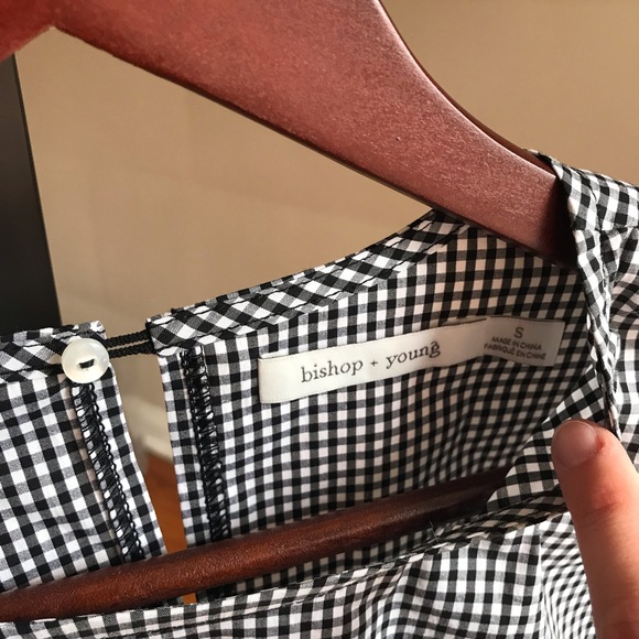 Cropped blouse with crumpled sleeves - Picture 2 of 4